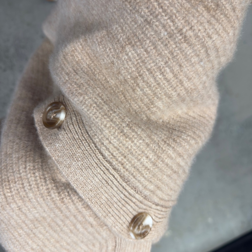 Quince Mongolian Cashmere Oversized Boyfriend Cardigan Sweater Oatmeal Small - Picture 6 of 9